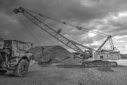 Digger 4 (Monochrome 3)